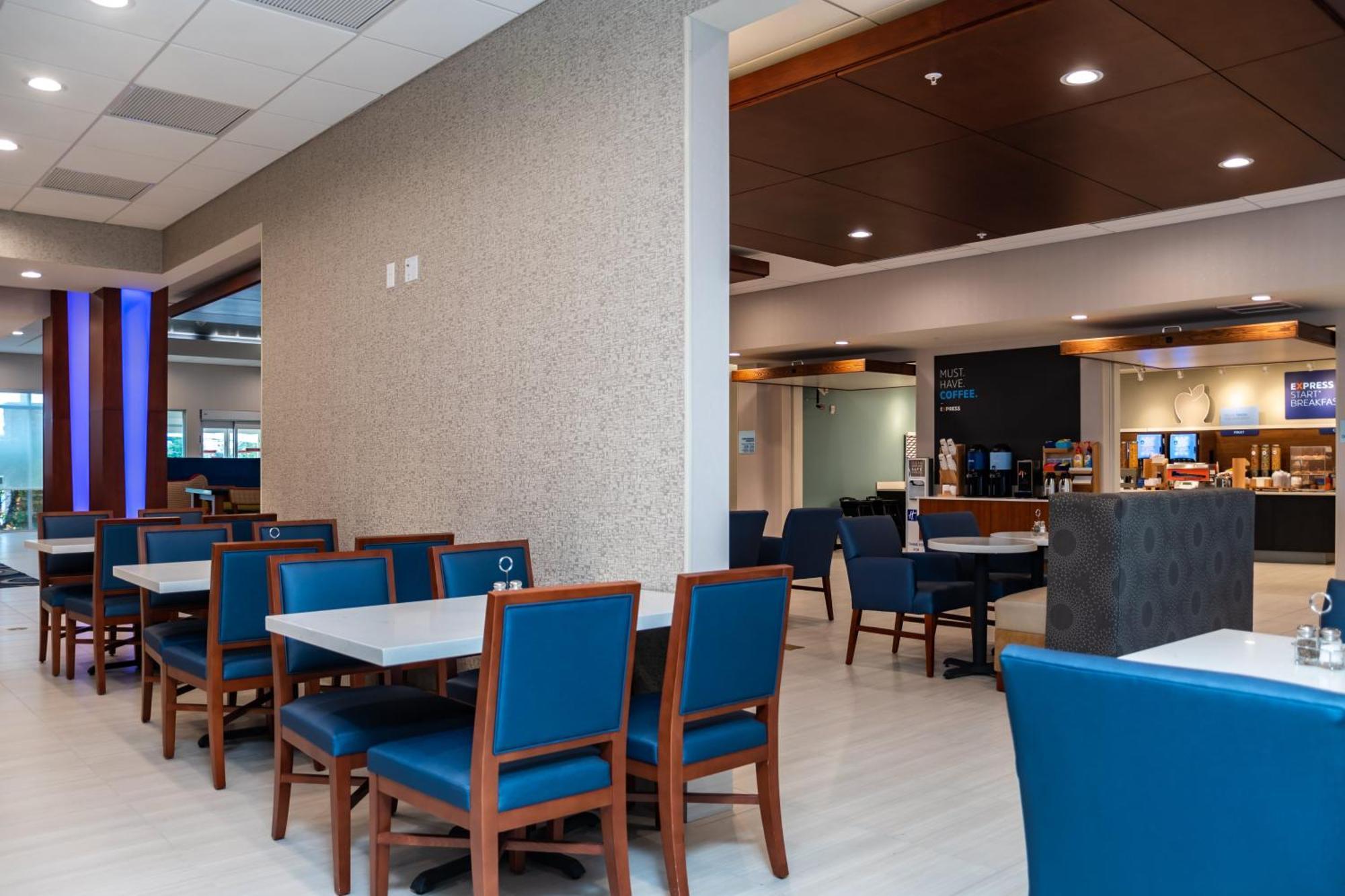 Holiday Inn Express & Suites Orlando- Lake Buena Vista By Ihg Экстерьер фото